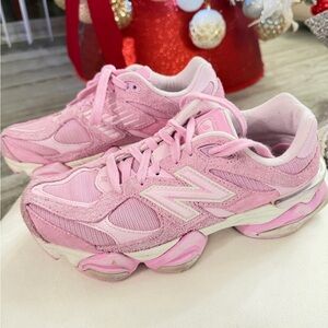 New Balance Women's Athletic Shoes in Light Pink